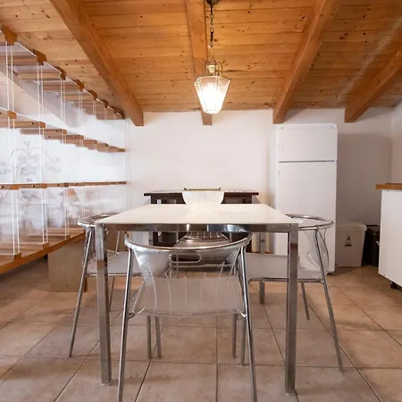 211b - Acacia, Terrazza Giardino E Piscina Карро