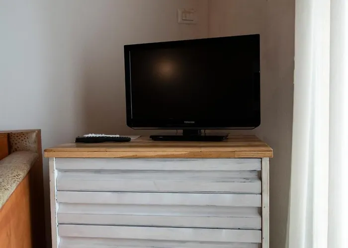 Apartamento 211b - Acacia, Terrazza Giardino E Piscina Carro